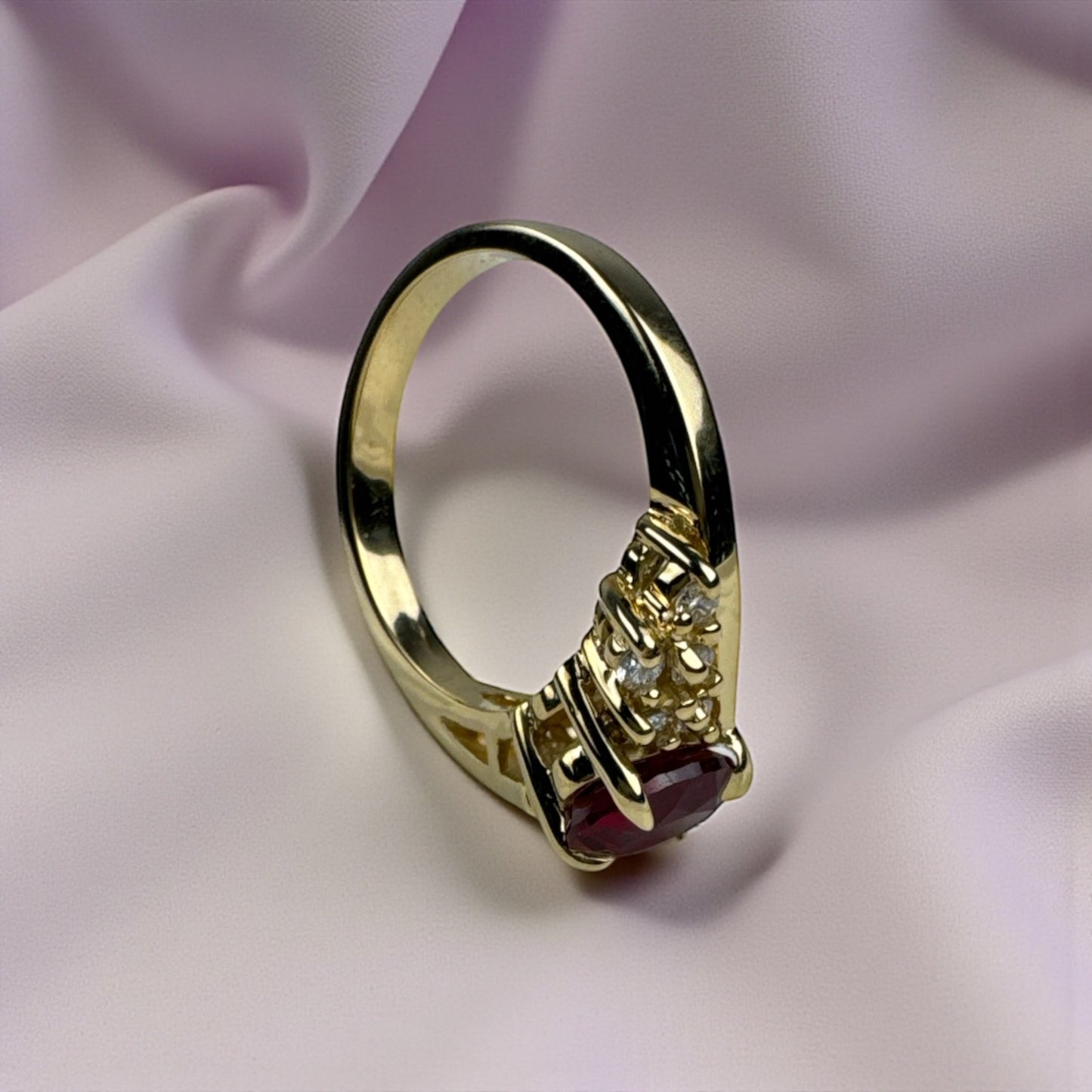 Ruby Ring – Timeless Elegance 14K